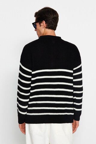 Trendyol - Pullover em preto
