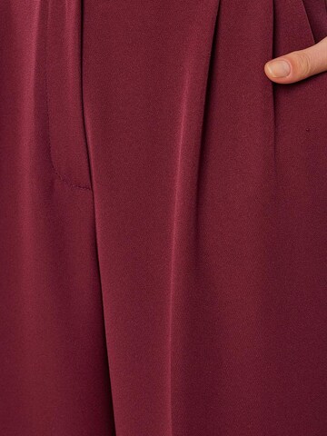 regular Pantaloni di Happiness İstanbul in rosso