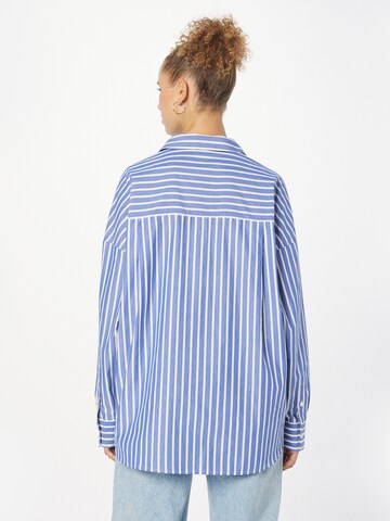 Monki Bluse in Blau