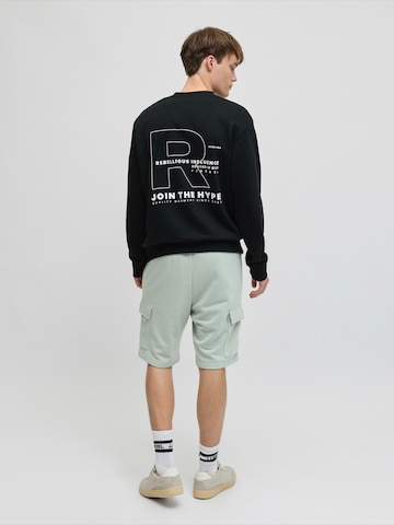 JJ Rebel Štandardný strih Kapsáče 'JREBGORM' - Sivá