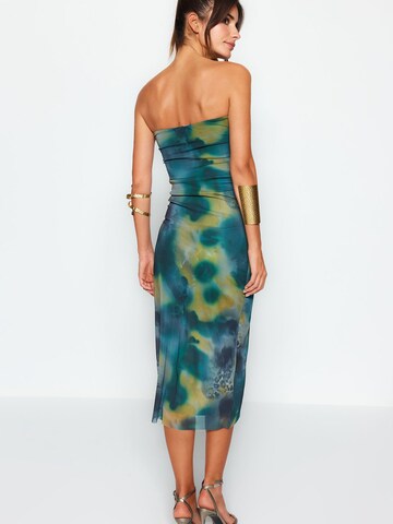 Trendyol Kleid in Mischfarben