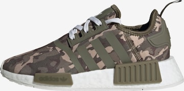 ADIDAS ORIGINALS Sneakers 'NMD_R1' in Groen: voorkant