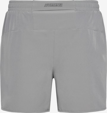 regular Pantaloni sportivi 'FAST' di Hummel in grigio