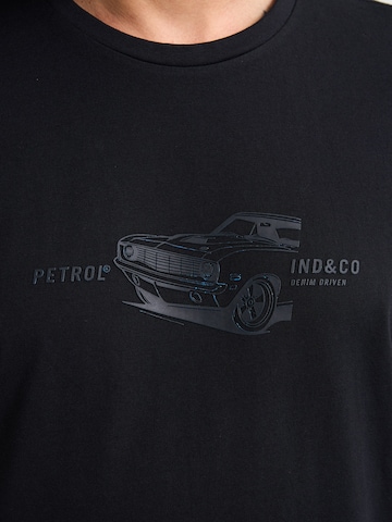 Petrol Industries T-shirt 'Devils Tower' i svart