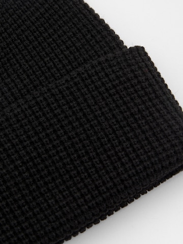 Pull&Bear Čepice – černá