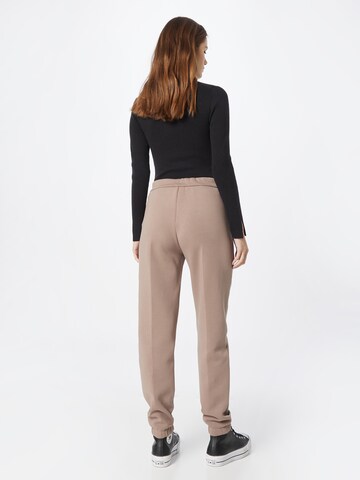 Effilé Pantalon Calvin Klein en gris