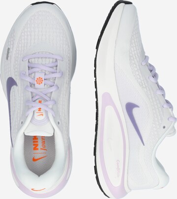 Scarpa da corsa 'Journey Run' di NIKE in bianco