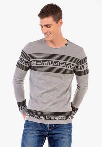 Pull-over CIPO & BAXX en gris : devant