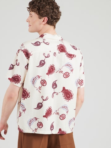 JACK & JONES - Ajuste confortable Camisa 'JORMAINE' en blanco