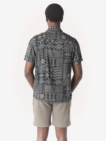 KOROSHI - Ajuste regular Camisa en negro