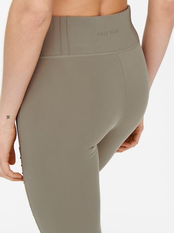 Skinny Pantaloni sportivi di ONLY PLAY in grigio