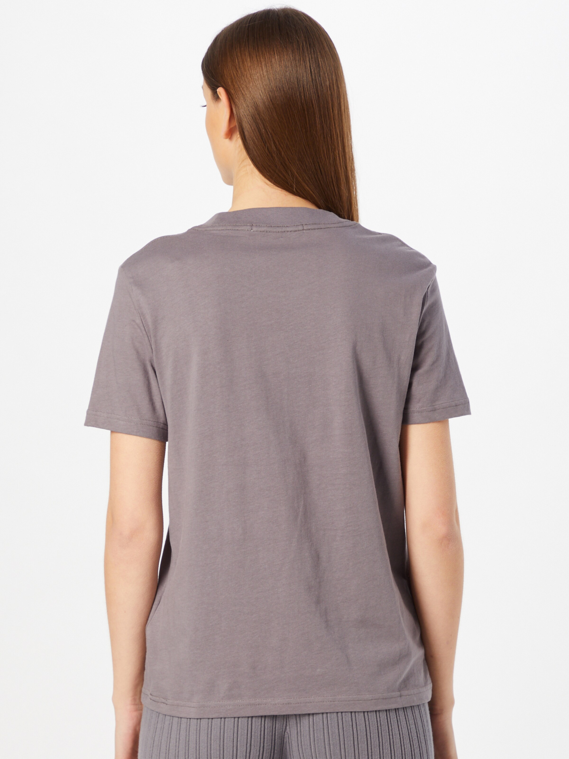 Frauen Shirts & Tops Calvin Klein Jeans T-Shirt in Grau, Taupe - CG22007 Frauen Shirts & Tops Calvin Klein Jeans T-Shirt in Grau, Taupe - CG22007