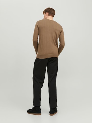 JACK & JONES Sweter w kolorze brązowy