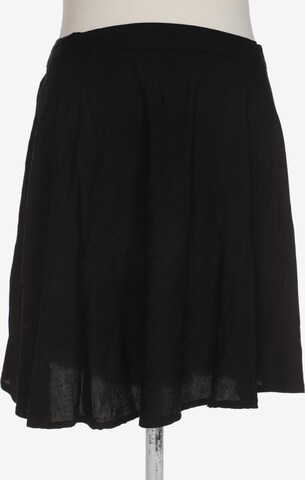 Monki Skirt in M in Black: front