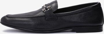 Kazar Classic Flats in Black: front