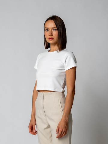 GORG Shirt 'Geripptes Cropped T-Shirt' in White