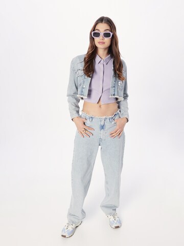 Bluză de la Calvin Klein Jeans pe mov