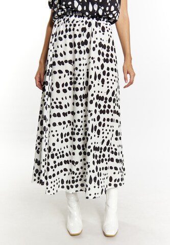 faina Skirt in White: front