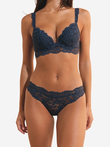 Slip 'Legende' ETAM en bleu : devant