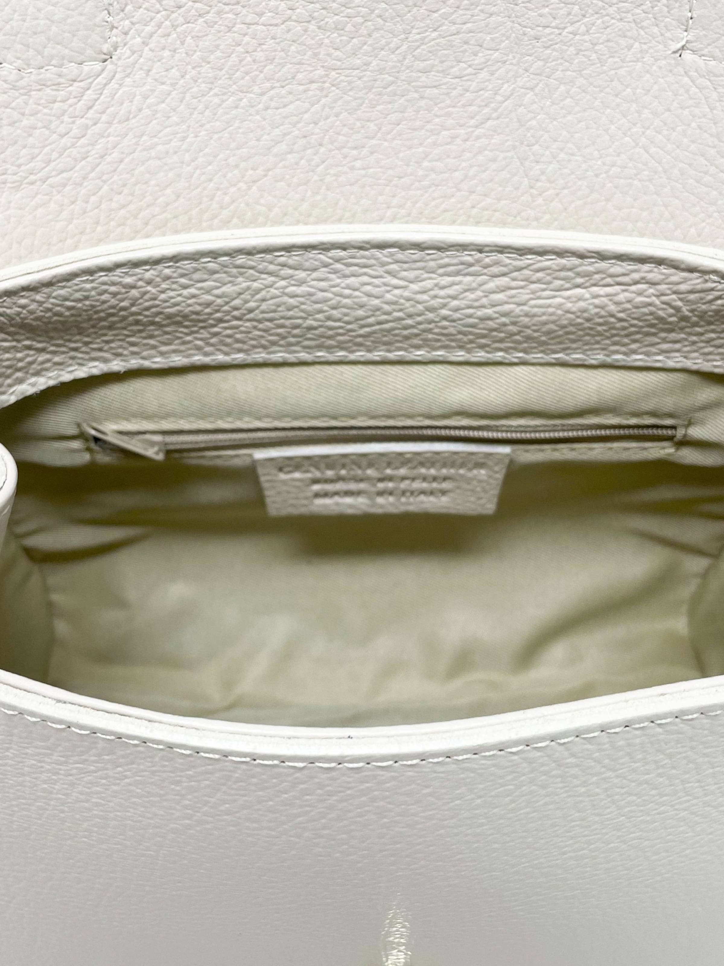 CHICCA BORSE Handbag in Beige