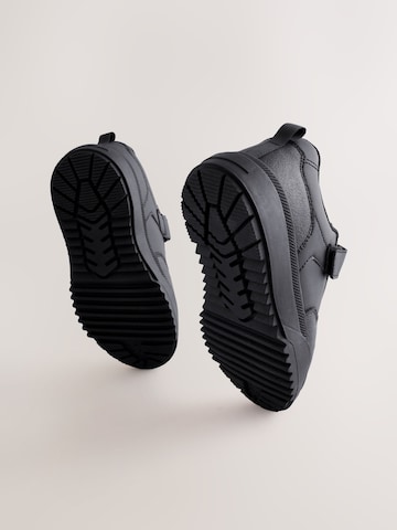 Sneaker di Next in nero