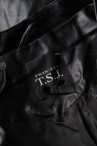 Twin Set Jacket & Coat in L in Black