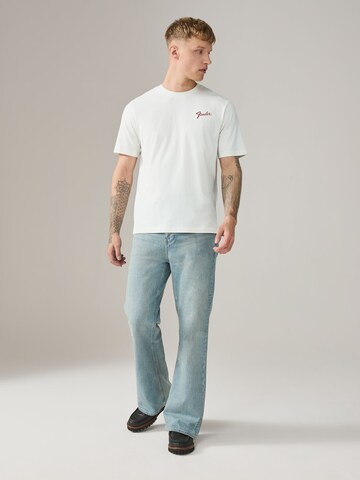 T-Shirt Next en blanc