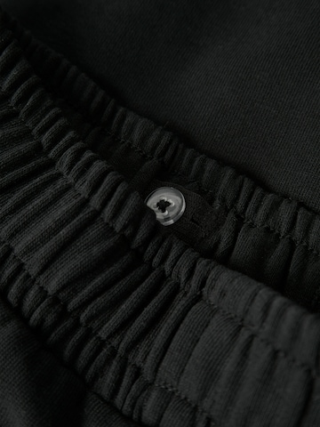 NAME IT Regular Trousers 'NKMMALLO' in Black