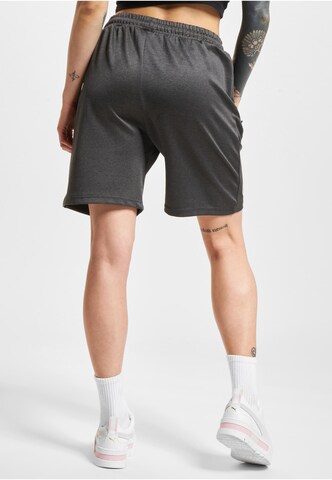 Regular Pantalon 'DefShop x European League of Football Helvetic Guards 1' DEF en gris