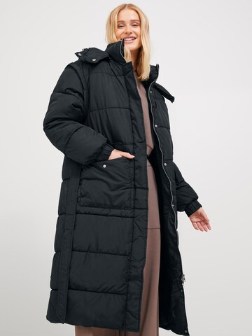 Cappotto invernale 'Sus' di JJXX in nero