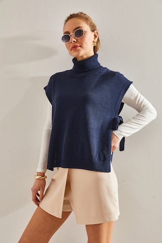 Pullover di Bianco Lucci in blu