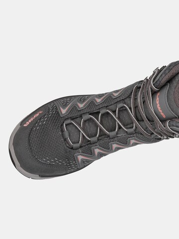 LOWA Boots 'Innox Pro' in Grijs