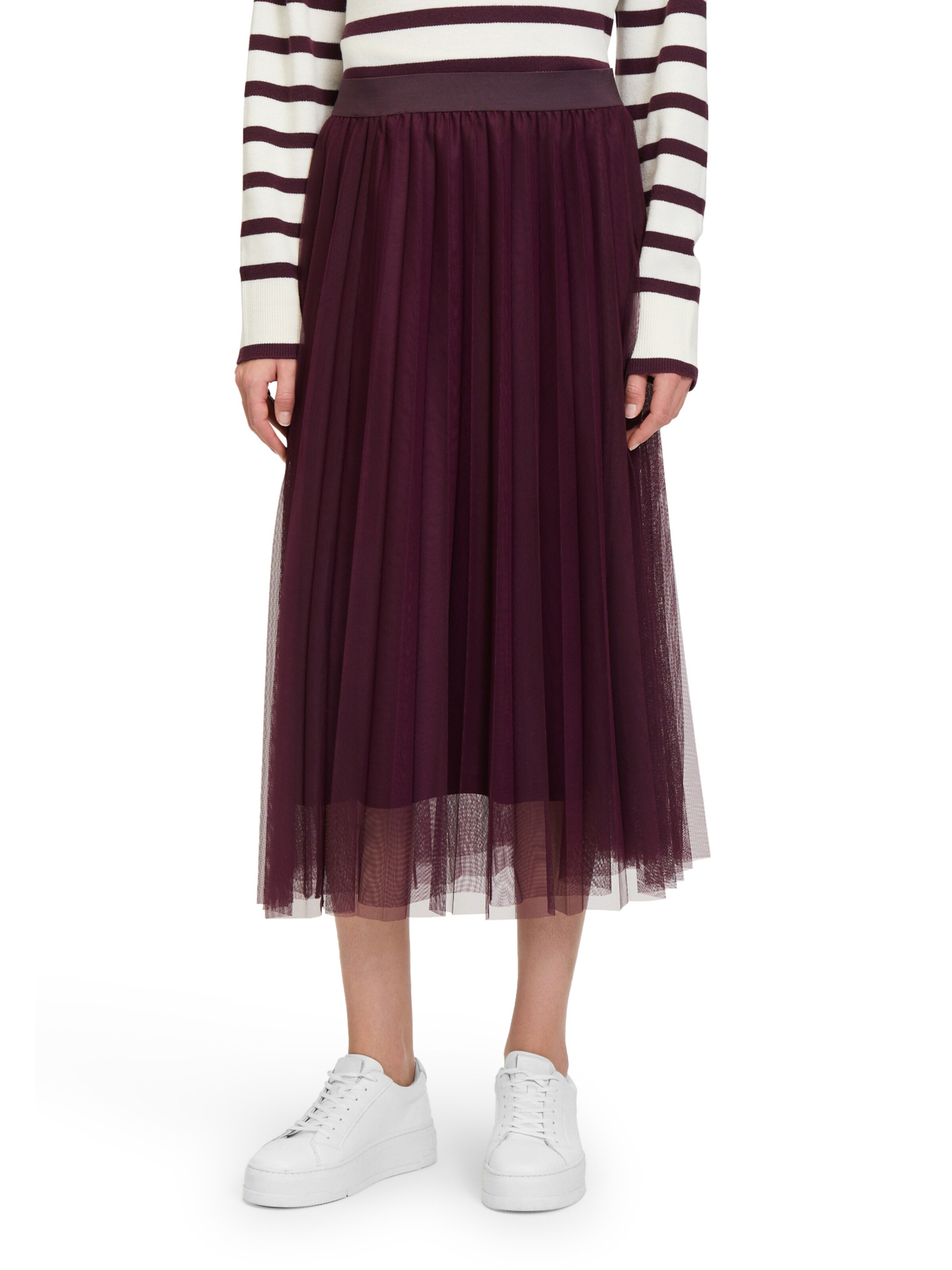 Betty & Co Skirt in Purple: front