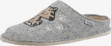 Tofee Slippers in Grey: front