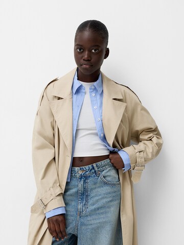 Bershka Tussenmantel in Beige: voorkant