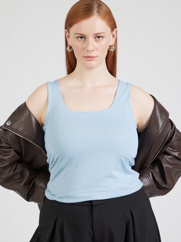 Top 'CAREA' di ONLY Carmakoma in blu: frontale