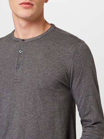 Banana Republic - Camiseta en gris