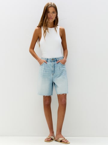 Body de la Pull&Bear pe alb: față