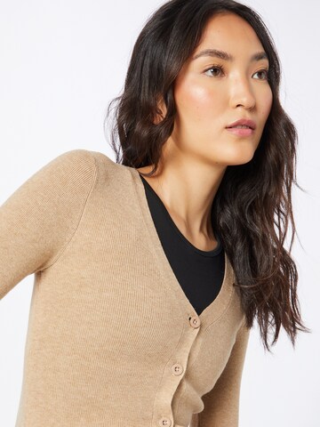 ABOUT YOU Cardigan 'Cosima' i brun