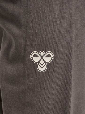 Hummel Tapered Hose in Grau