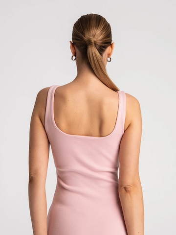 Abito in maglia 'Lancerta Midi' di Nudyess in rosa