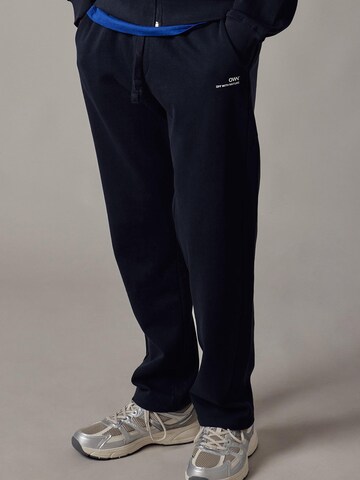 OWN Off With Nature Regular Broek 'Joggers Felpati Dritti' in Blauw