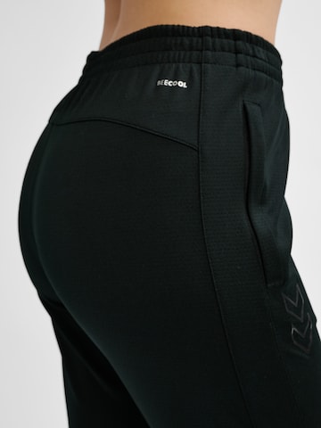 Regular Pantalon de sport Hummel en noir