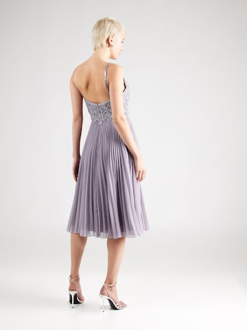 Robe de cocktail Laona en gris