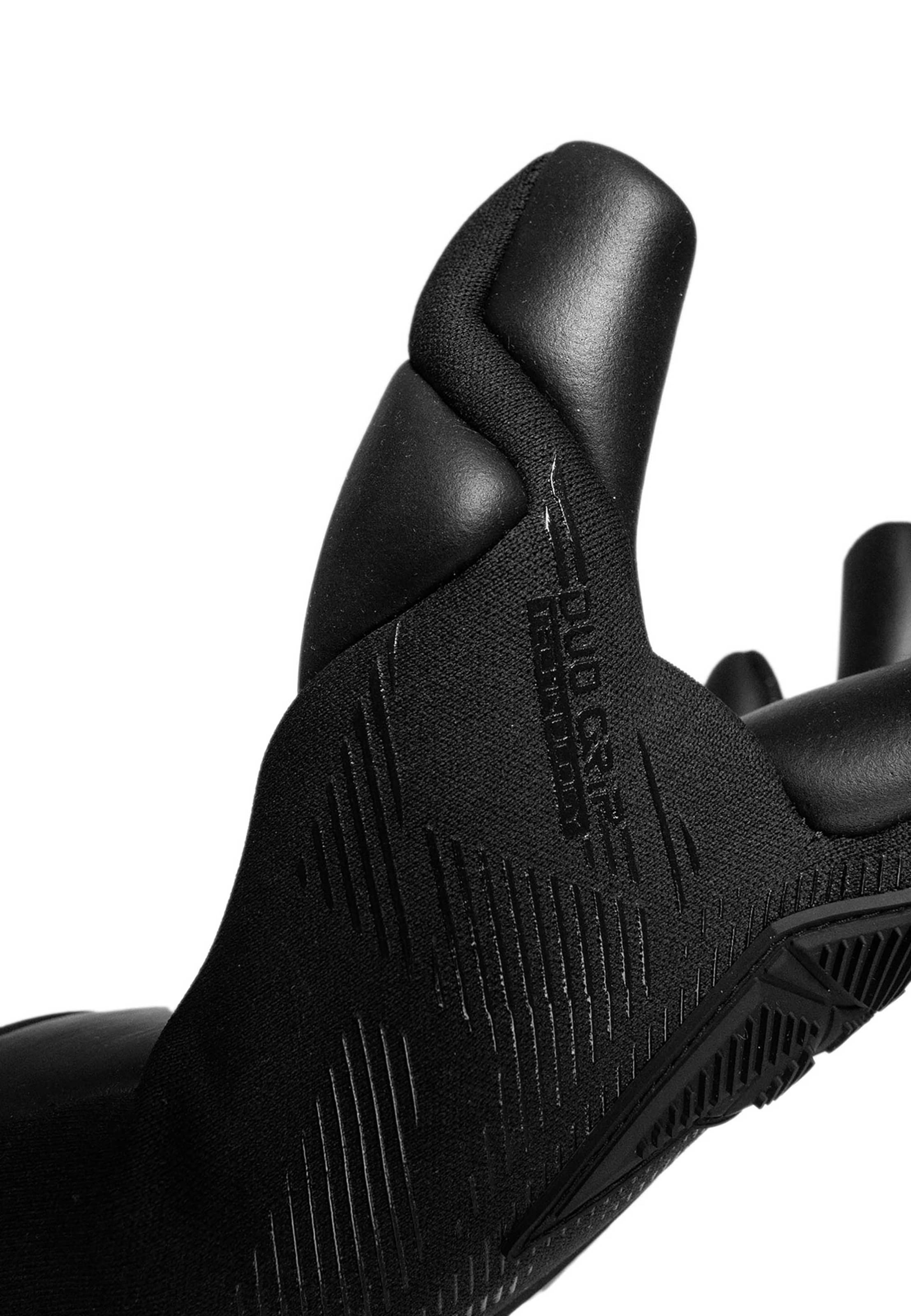 REUSCH Sports gloves 'Attrakt Duo Strapless' in Black