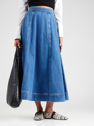 Gonna di TOPSHOP in blu: frontale