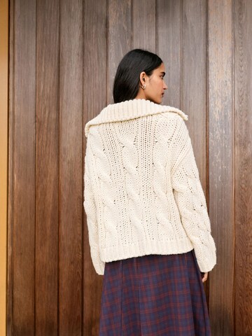 Next Pullover in Beige