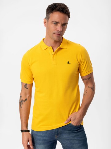 Daniel Hills Тениска в жълто: отпред