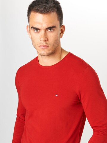 TOMMY HILFIGER Regular Fit Shirt in Rot