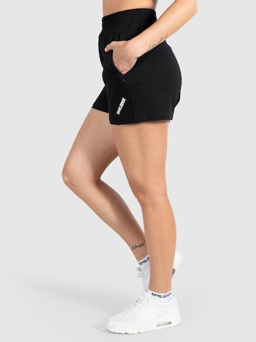 Smilodox Regular Sportshorts 'Althea' in Schwarz